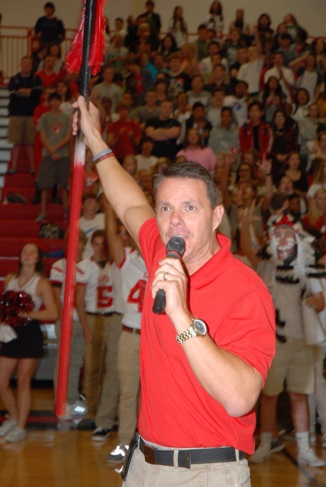 Lakeview-Fort Oglethorpe Principal Charles ‘Chance’ 
Nix speaks to his student body during a school function.
