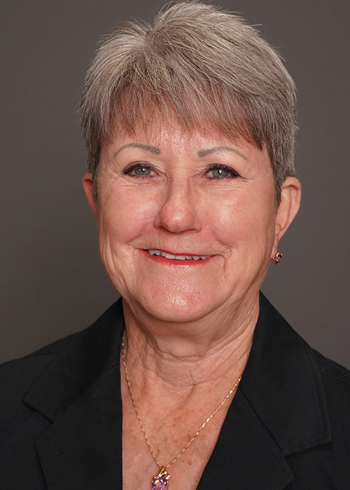 http://Linda%20Case%20headshot
