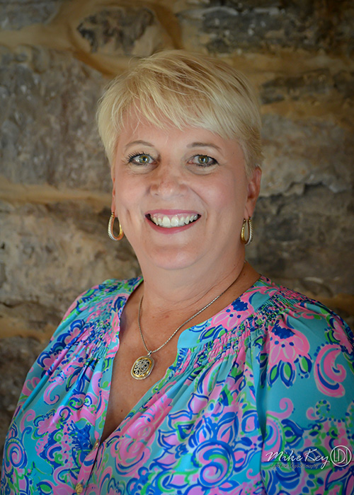 http://Amy%20Jackson%20headshot