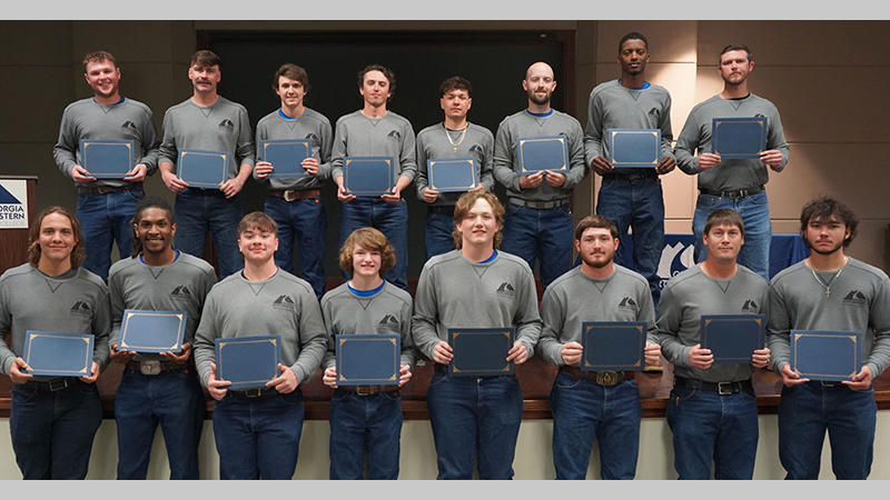 Electrical Lineworker graduates 3_24