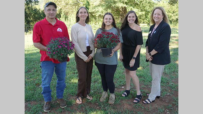 Rabbit Valley Farmers Market has awarded scholarships to two Georgia Northwestern Technical College (GNTC) students for the fall 2026 semester.